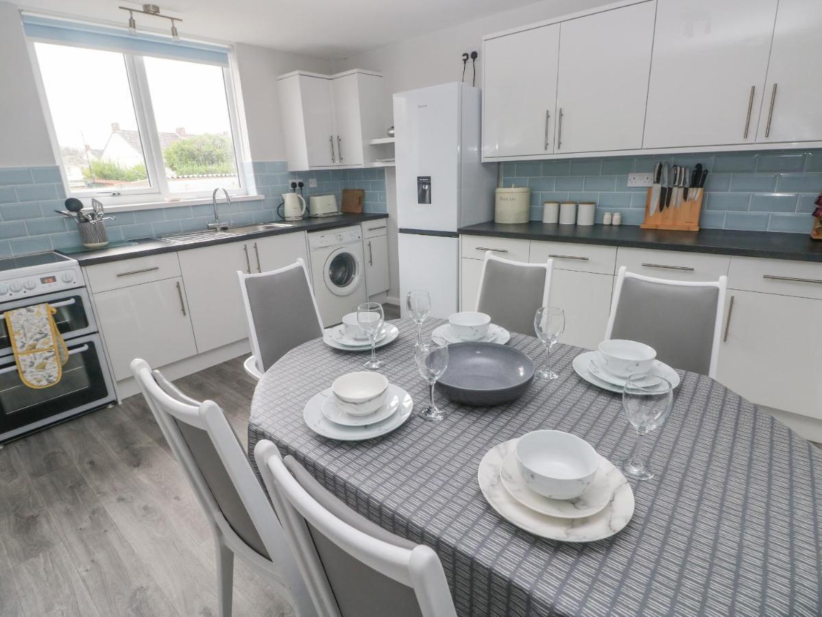 Villa 21 Sandfield Road Burry Port Exterior foto